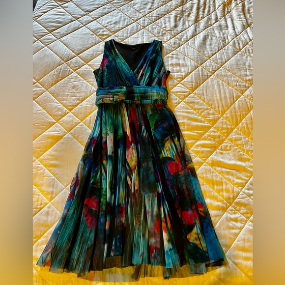 Cocktail/Spring sleeveless dress. - Picture 3 of 3